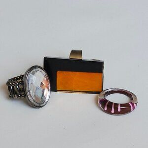 FUN COSTUME JEWLERY LOT OF 3 RINGS PURPLE ARTSY DIAMOND